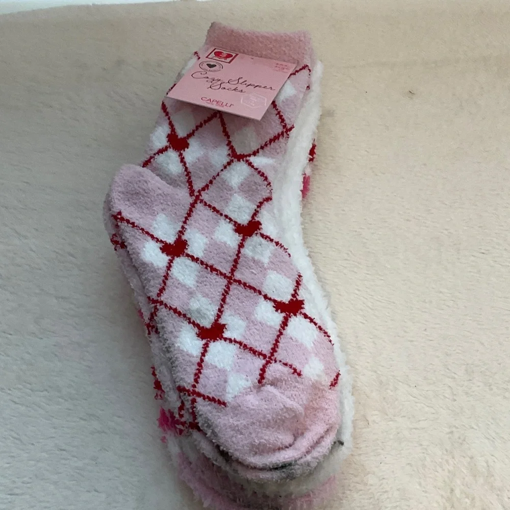 Capelli of New York Pink and Red Argyle Slipper Socks